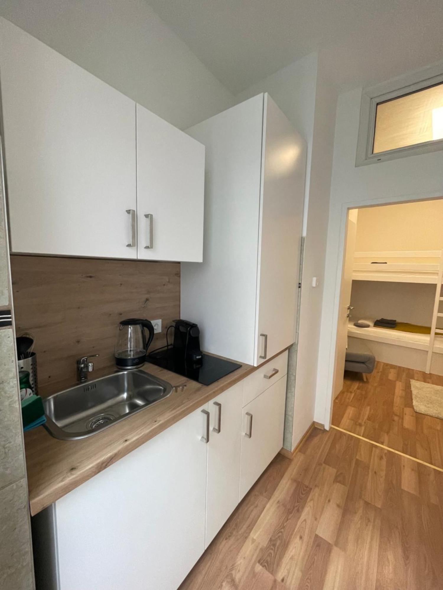 Central Mini Apartment Rhg 1 Wien Exteriör bild